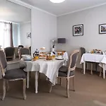 Bed and breakfast La Maison De Marc Poitiers