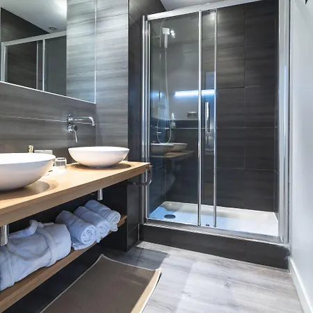 ラ メゾン ド マルク 3* ポアティエ