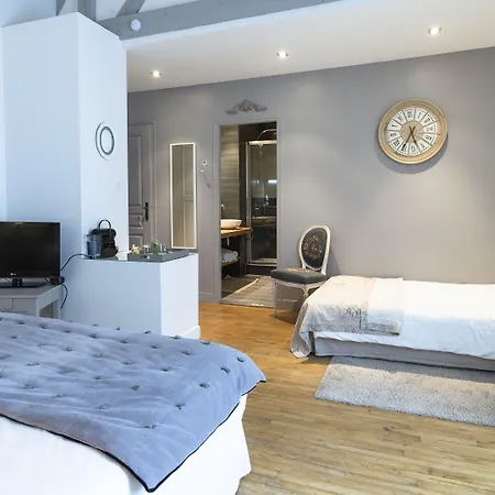 ラ メゾン ド マルク ベッド・アンド・ブレックファスト 3*