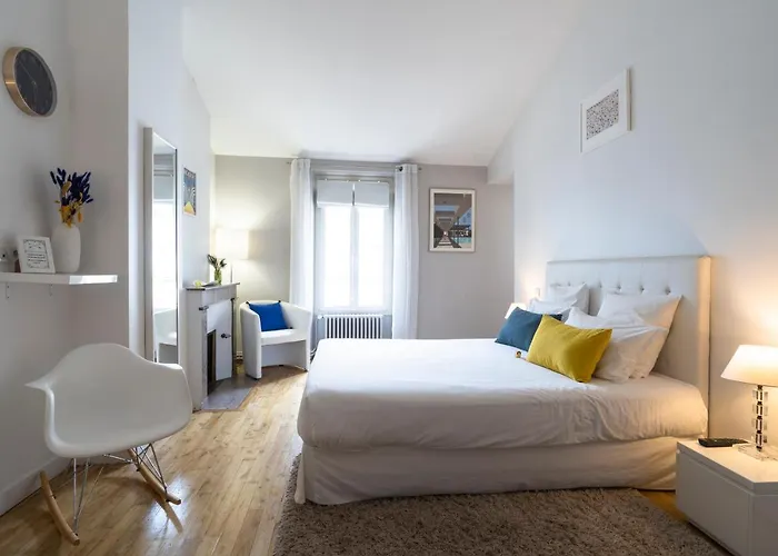 La Maison De Marc Bed & Breakfast 3*