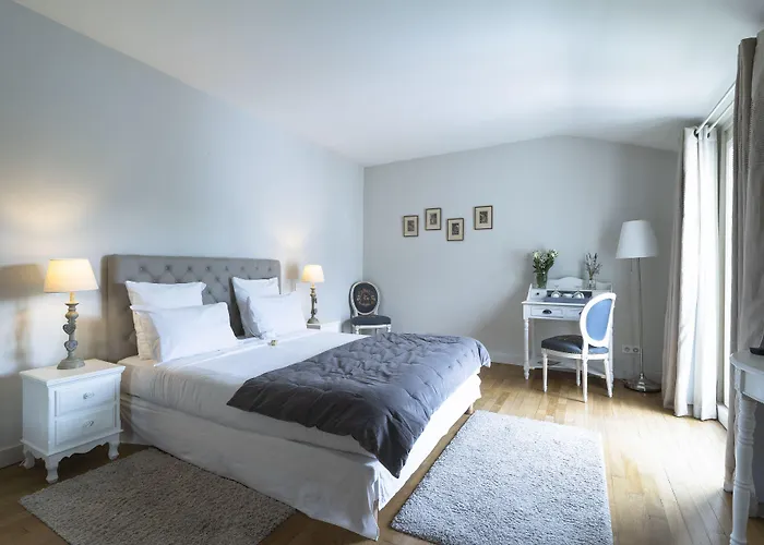 לינה וארוחת בוקר La Maison De Marc