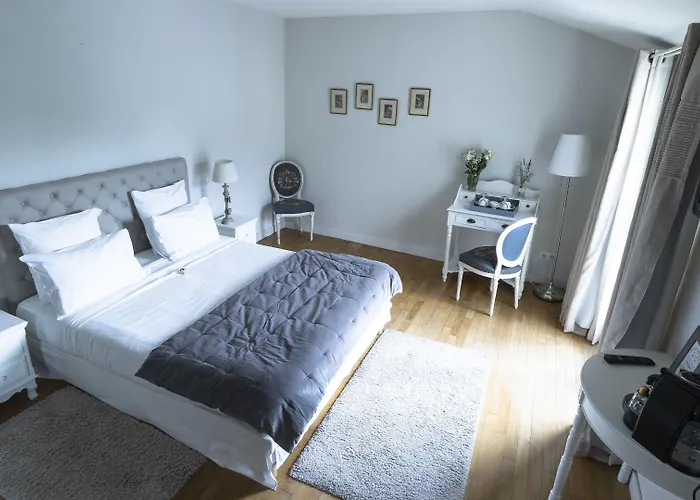 La Maison De Marc לינה וארוחת בוקר פואטייה